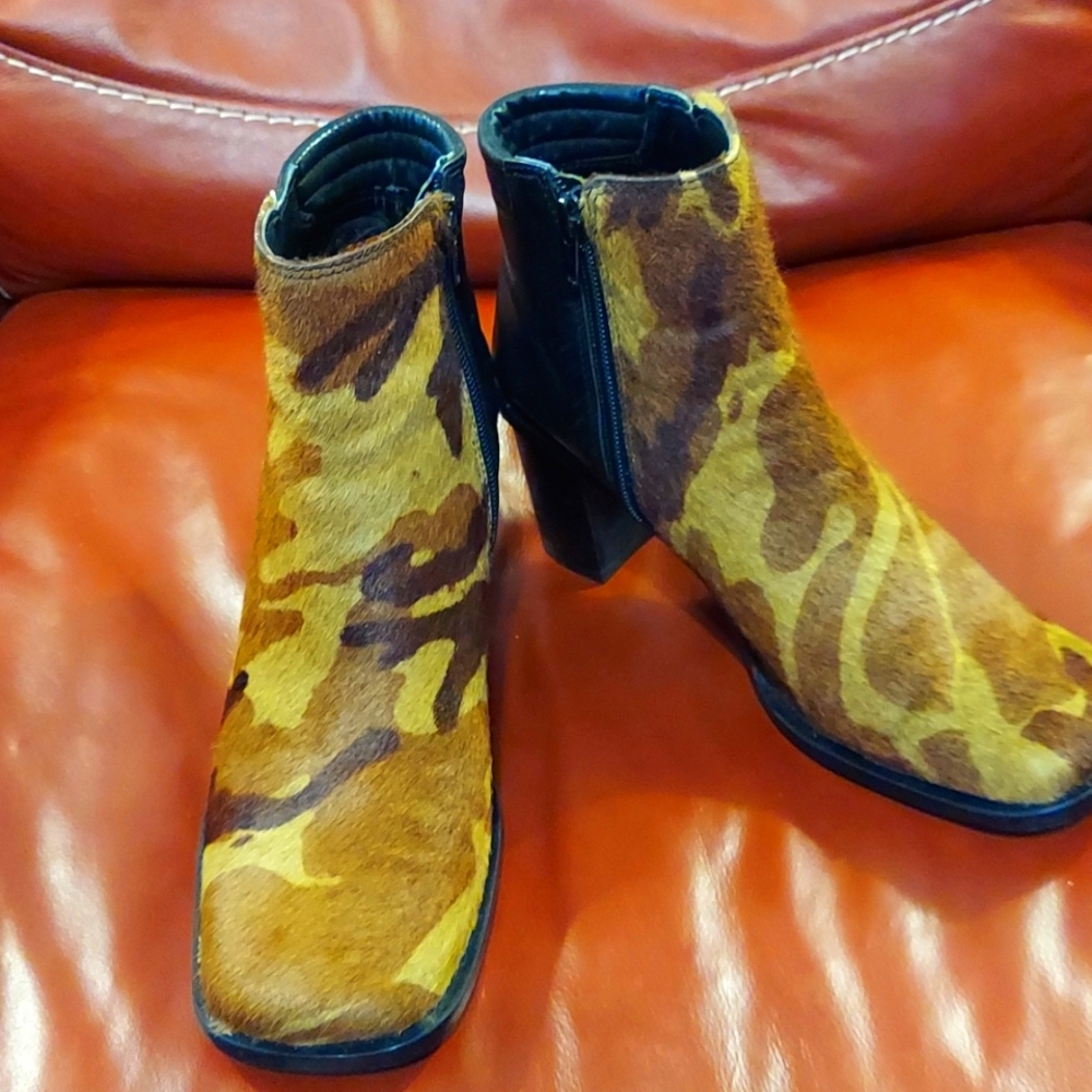 PAZZO Animal Print Ankle Boots